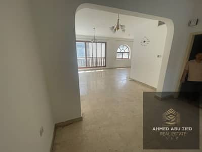 4 Bedroom Penthouse for Rent in Corniche Al Buhaira, Sharjah - WhatsApp Image 2026-09-09 at 3.16. 20 PM (1). jpeg 4 Bedroom Penthouse for Rent in Corniche Al Buhaira, Sharjah - WhatsApp Image 2026-09-09 at 3.16. 20 PM (1). jpeg