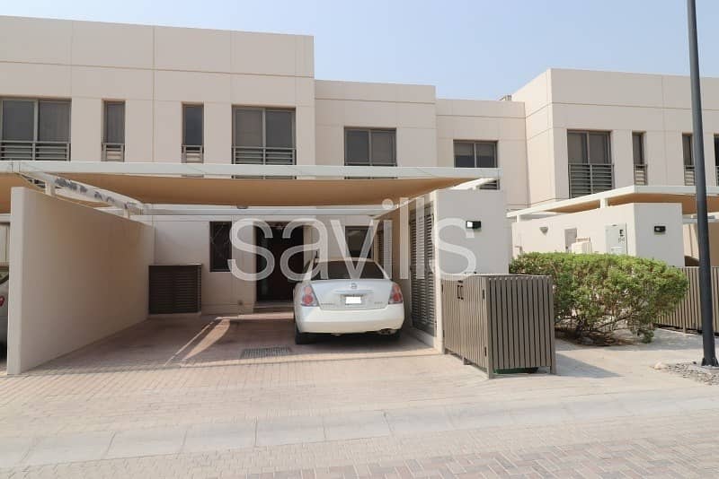 Spacious single row unit with maids room Spacious single row unit with maids room