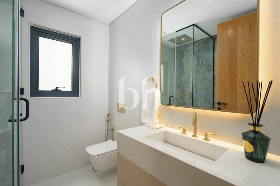 8 images image img