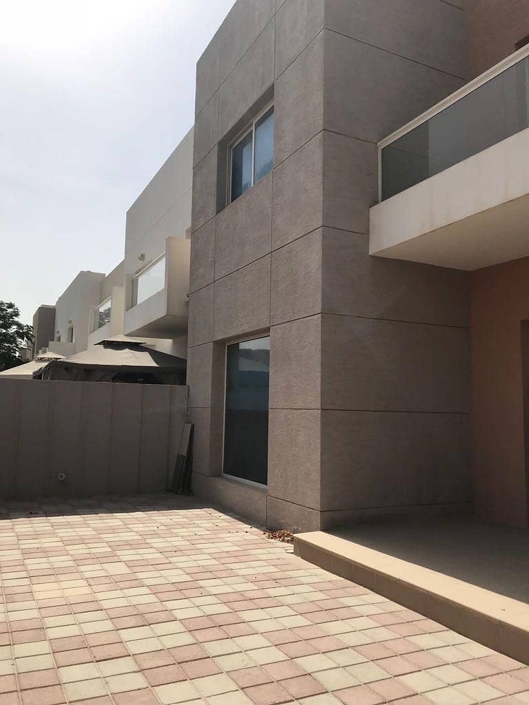 Wonderful 4BR Villa With Great Location In Al Reef Wonderful 4BR Villa With Great Location In Al Reef