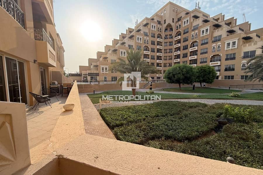 Stunning Studio | Fully Furnished | Ready To Move Stunning Studio | Fully Furnished | Ready To Move