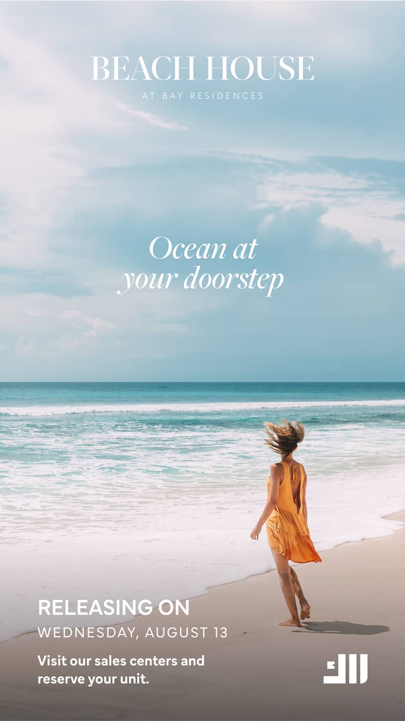 10 Beach House Whatsapp Invitation. jpg