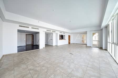 Immaculate Type A Unit | Mid Floor | Sea Views Immaculate Type A Unit | Mid Floor | Sea Views