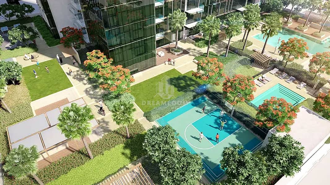 5 pool_courtyard. jpg