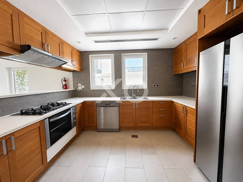 5 Kitchen_. png