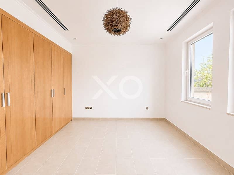 18 Bedroom_1. png