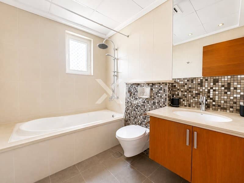 20 En_Suite_2. png