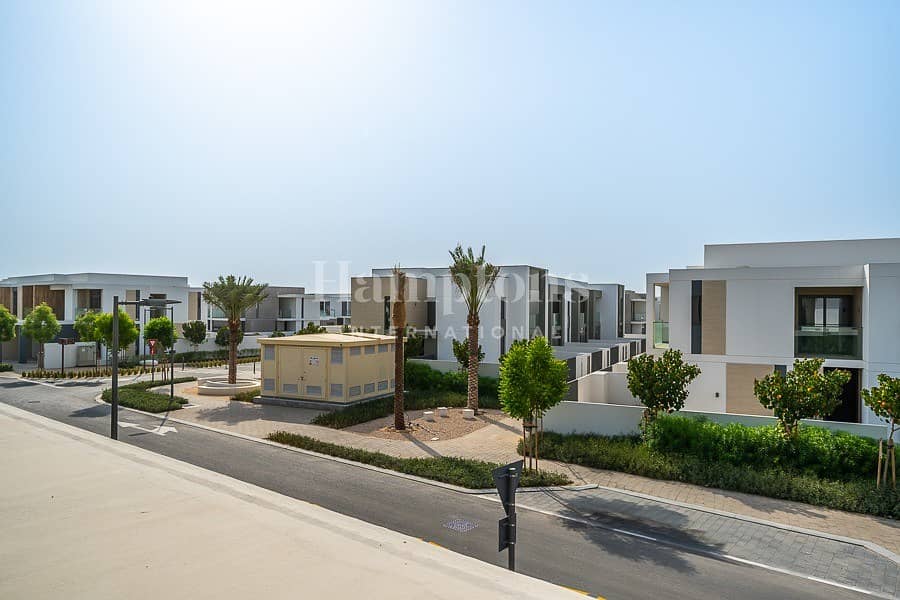 (HI-R-13769 ) For Transaction Only/ June 5BR Villa (HI-R-13769 ) For Transaction Only/ June 5BR Villa