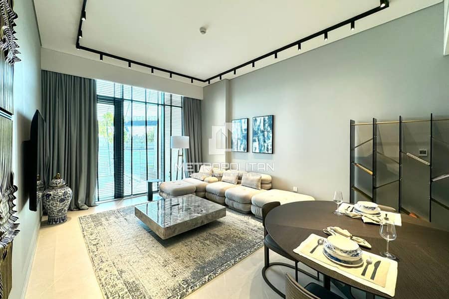 Upgraded Canal View| Fully Furnished| Large Layout Upgraded Canal View| Fully Furnished| Large Layout