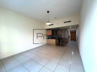 Studio for Rent in Jumeirah Lake Towers (JLT), Dubai - WhatsApp Image 2025-08-15 at 4.51. 40 PM. jpeg Studio for Rent in Jumeirah Lake Towers (JLT), Dubai - WhatsApp Image 2025-08-15 at 4.51. 40 PM. jpeg