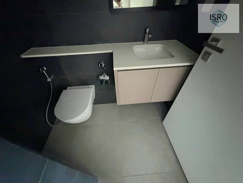 9 1000518378. jpg