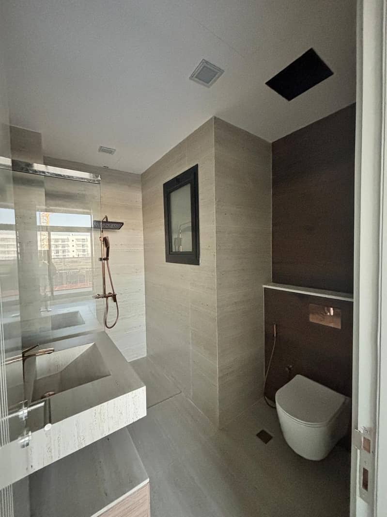 7 5cad8575-8e07-4959-87b4-f8bd159a74b9. JPG