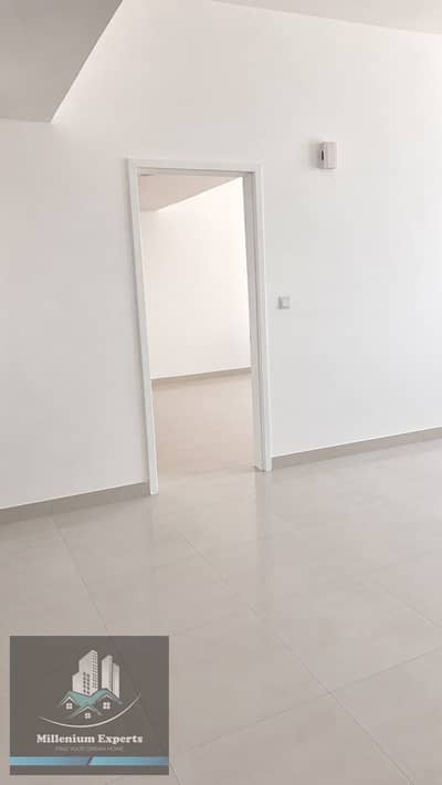 2 Schlafzimmer Wohnung zum Verkauf in Dubai South, Dubai - 15e88292-7e87-46f6-9614-23165f46f473. jpg 2 Schlafzimmer Wohnung zum Verkauf in Dubai South, Dubai - 15e88292-7e87-46f6-9614-23165f46f473. jpg