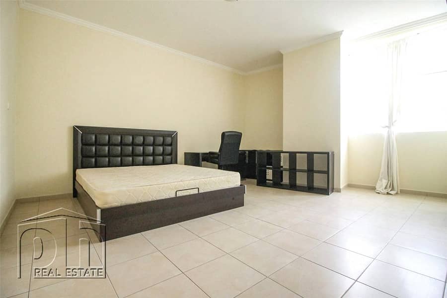 Large Two Bedroom  Apartment Fully Furnished