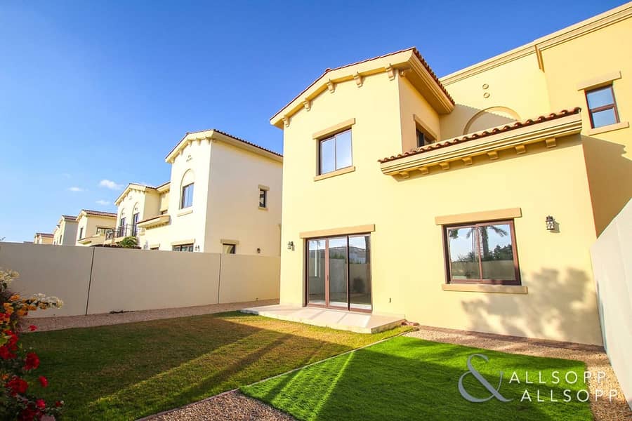 Exclusive | Type 3E | 3 Beds | Maid's Room