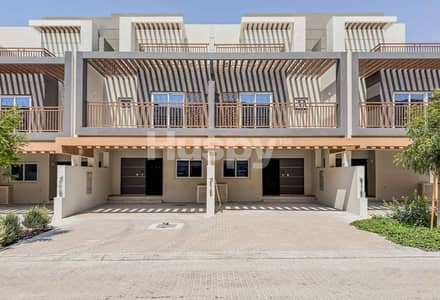 4 habitaciones Townhouse para en Venta en DAMAC Hills 2 (Akoya by DAMAC), Dubai - Casa adosada en DAMAC Hills 2 (Akoya by DAMAC),Verona, 4 dormitorios, 2150000 AED - 16475129 4 habitaciones Townhouse para en Venta en DAMAC Hills 2 (Akoya by DAMAC), Dubai - Casa adosada en DAMAC Hills 2 (Akoya by DAMAC),Verona, 4 dormitorios, 2150000 AED - 16475129