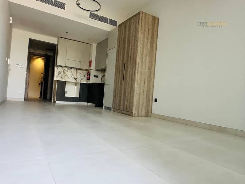 3 135a2b9b-9971-4305-9017-0aed55015331. jpg