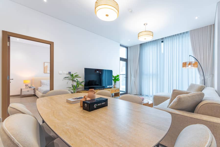 6 livingroom 1.6. jpg
