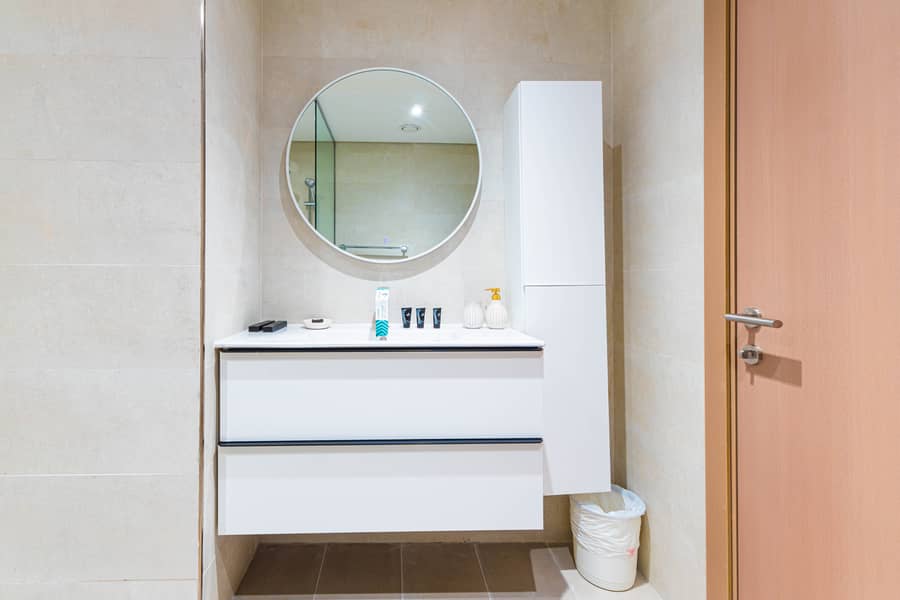 21 bathroom 1.2. jpg