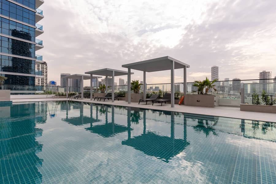 23 Swimming Pool 1. JPG