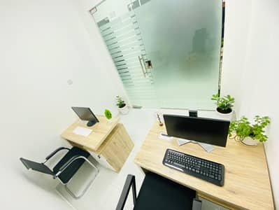 Office para en Alquiler en Al Garhoud, Dubai - 4de703c1-a276-47e8-b628-21c91db53e2f. jpg