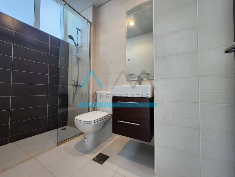 14 2687e180-47bd-4832-93bf-8e592050db17. jpg