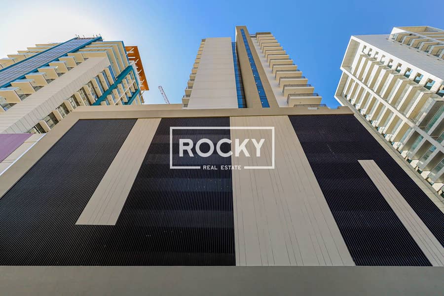 39 JVC - 007 Building  Amenities (1). jpg