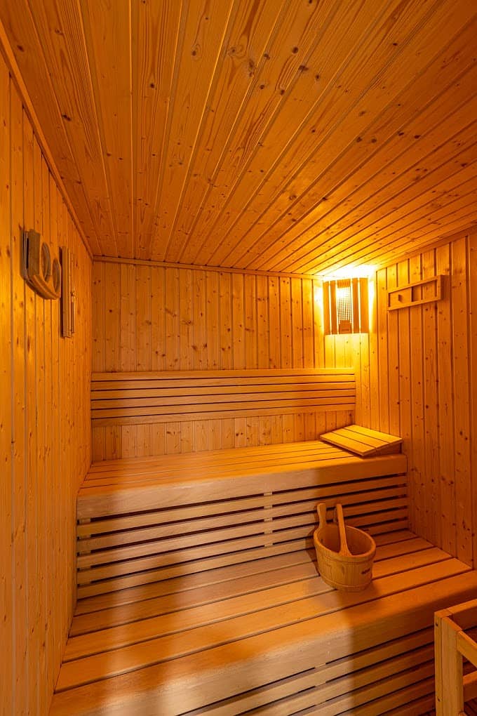 7 sauna. JPG