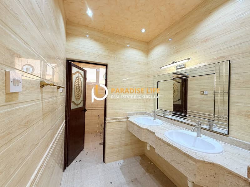 13 4bhk (14). jpeg