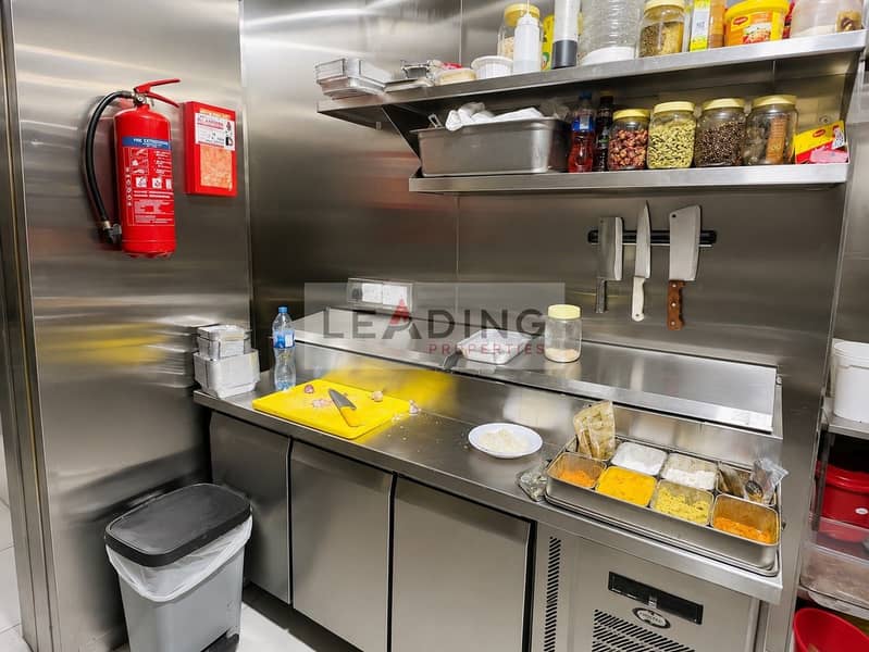 10 main kitchen 1 - Copy. jpg