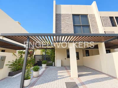 3 habitaciones Townhouse para en Venta en DAMAC Hills 2 (Akoya by DAMAC), Dubai - Casa adosada en DAMAC Hills 2 (Akoya by DAMAC)，Zinnia, 3 dormitorios, 2000000 AED - 16479108