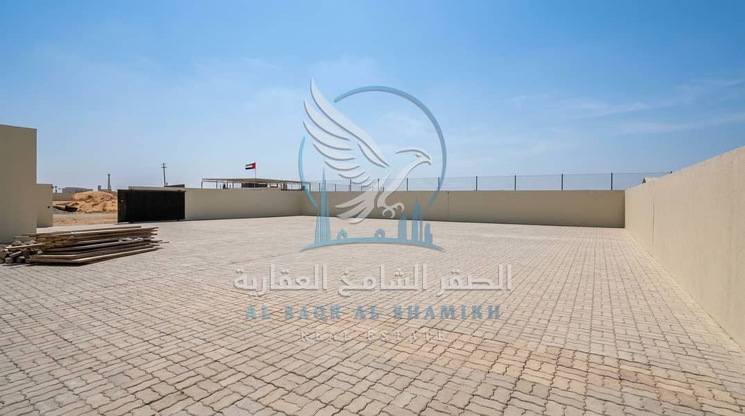 3 حوطة إنترلوك للإيجار في الصجعة Interlock Yard for Rent in Al Sajaa 6. jpeg
