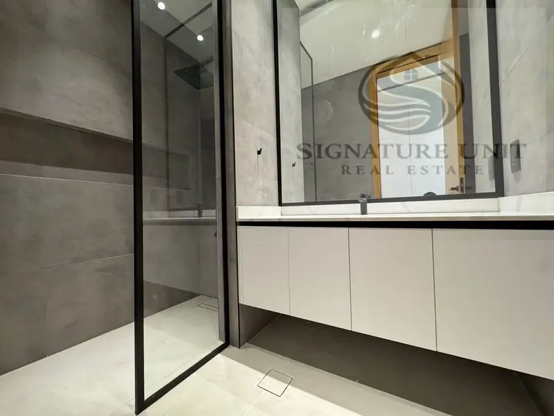 Luxury 5BR Villa with Pool | Elevator | Garden