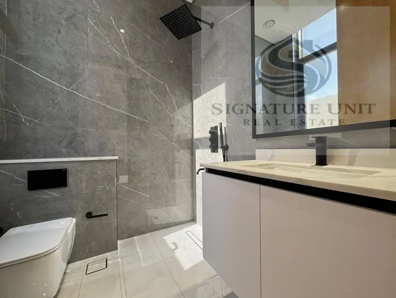 Luxury 5BR Villa with Pool | Elevator | Garden