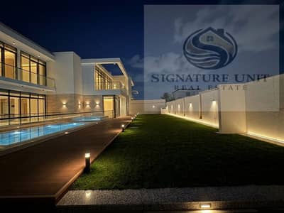 5 Bedroom Villa for Rent in Umm Suqeim, Dubai - Luxury 5BR Villa with Pool | Elevator | Garden