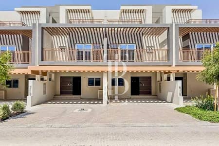 4 habitaciones Townhouse para en Venta en DAMAC Hills 2 (Akoya by DAMAC), Dubai - Casa adosada en DAMAC Hills 2 (Akoya by DAMAC),Verona, 4 dormitorios, 1920000 AED - 16465456 4 habitaciones Townhouse para en Venta en DAMAC Hills 2 (Akoya by DAMAC), Dubai - Casa adosada en DAMAC Hills 2 (Akoya by DAMAC),Verona, 4 dormitorios, 1920000 AED - 16465456