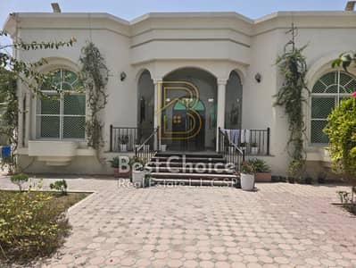 4 Schlafzimmer Villa zum zum Verkauf in Al Ghubaiba, Sharjah - b5506f51-7b72-4c46-ab71-af127762cbef. jpg 4 Schlafzimmer Villa zum zum Verkauf in Al Ghubaiba, Sharjah - b5506f51-7b72-4c46-ab71-af127762cbef. jpg