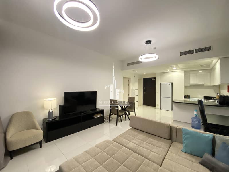 Community View | Pool View | Bright Layout Community View | Pool View | Bright Layout