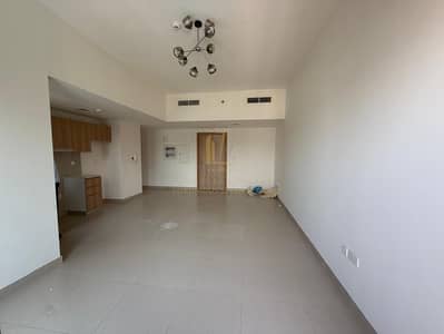 2 Camere Appartamento in affitto a Al Khan, Sharjah - WhatsApp Image 2026-09-12 at 11.22. 03 AM (4). jpeg 2 Camere Appartamento in affitto a Al Khan, Sharjah - WhatsApp Image 2026-09-12 at 11.22. 03 AM (4). jpeg