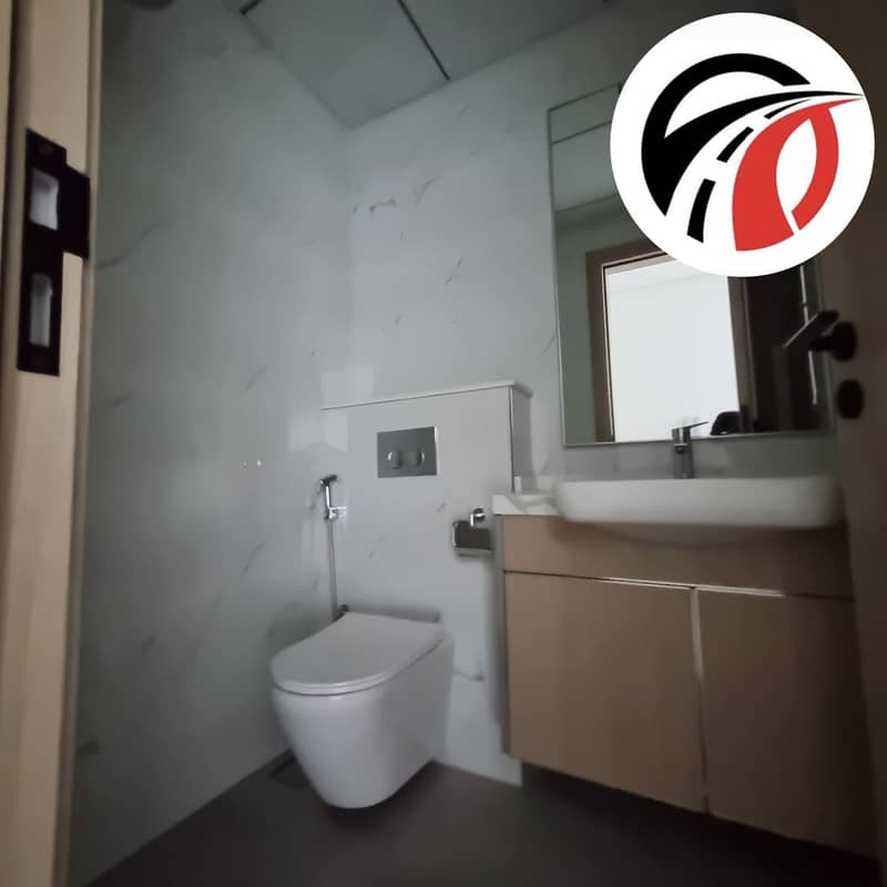 22 1000347857. jpg