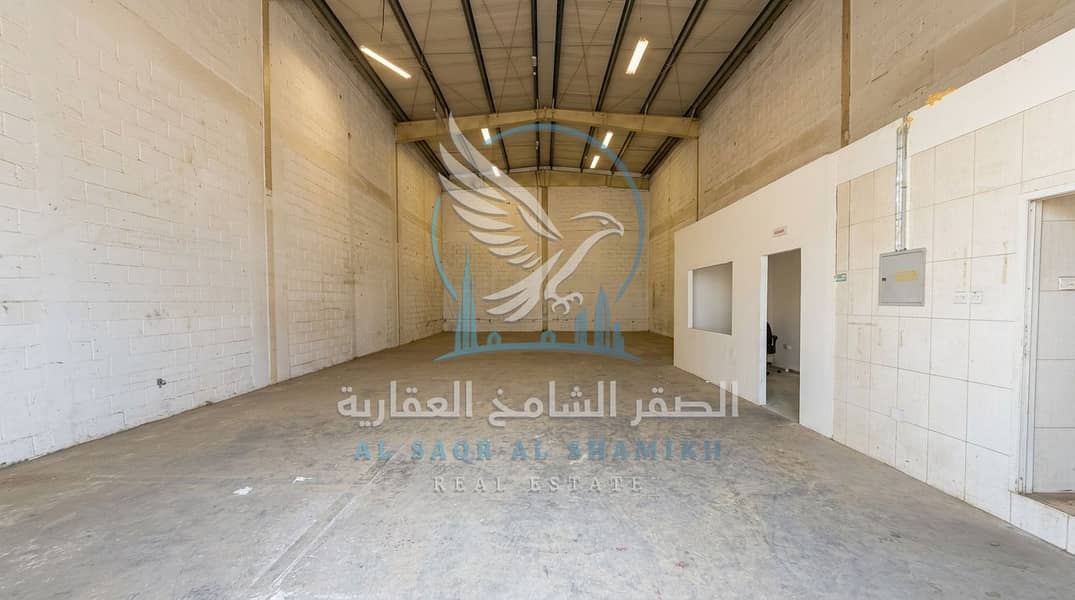 2 فرصة مناسبة للأعمال التي تبحث عن مستودع عملي في الصناعية 11. . jpeg
