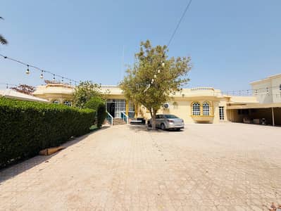 6 habitaciones Villa para en Alquiler en Muwafjah, Sharjah - 179751. jpg
