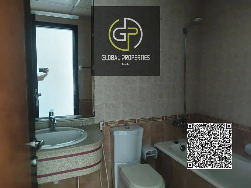 11 1000660708. png