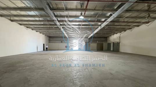 Warehouse te Huur in Industrial Area, Sharjah - مستودع بمساحة 5,750 قدم² يوفر مساحة عملية للتخزين والعمليات التجارية. . jpeg Warehouse te Huur in Industrial Area, Sharjah - مستودع بمساحة 5,750 قدم² يوفر مساحة عملية للتخزين والعمليات التجارية. . jpeg