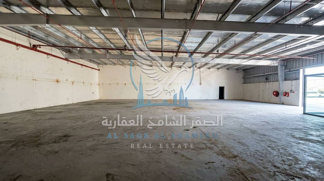 9 إذا كنت تبحث عن مستودع بمساحة مناسبة وتجهيزات سلامة حديثة، شاهد هذا الخيار في الصناعية 11. . jpeg
