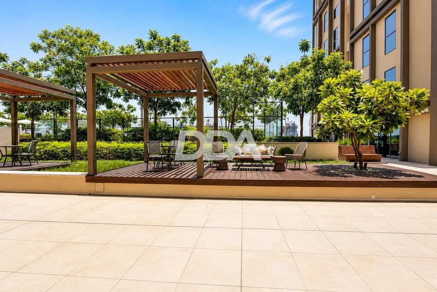 15 Socio-Tower-B-Dubai-Hills-Outdoor-Residents-Gazebo. png