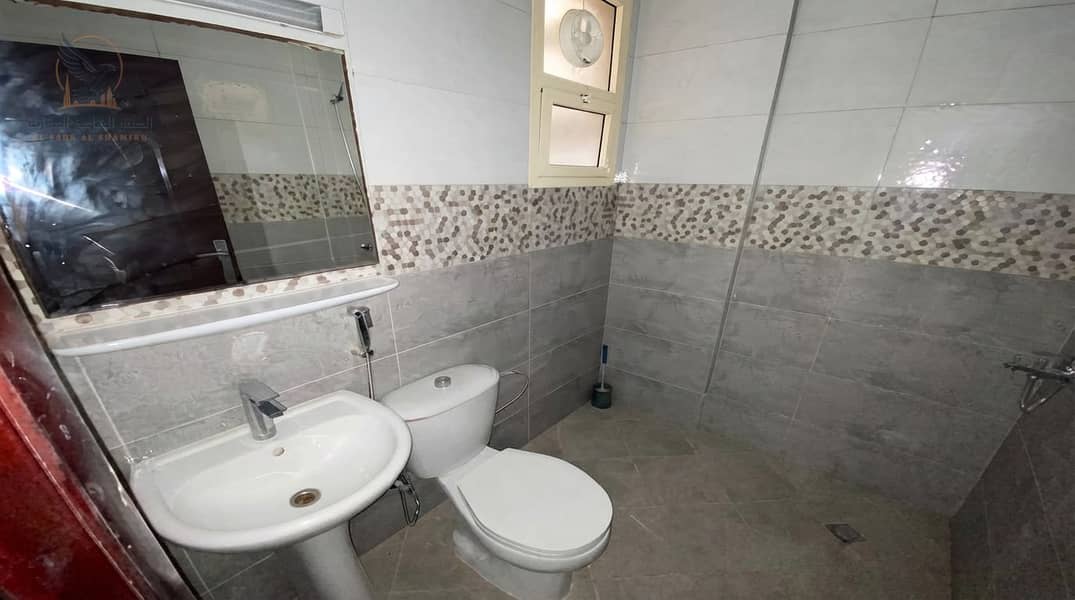 10 10فرصة مميزة للإيجار في عجمان غرفة وصالة بالروضة 2 شارع الشيخ عمار مباشرة موقع ممتاز وسهل المخرج لدبي والشارقة. jpeg