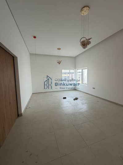 4 Bedroom Villa for Rent in Hoshi, Sharjah - WhatsApp Image 2026-09-03 at 12.31. 26 PM. jpeg 4 Bedroom Villa for Rent in Hoshi, Sharjah - WhatsApp Image 2026-09-03 at 12.31. 26 PM. jpeg