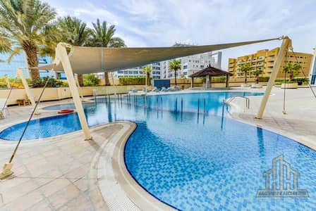Studio zum Miete in Dubai Silicon Oasis (DSO), Dubai - pool. jpeg Studio zum Miete in Dubai Silicon Oasis (DSO), Dubai - pool. jpeg
