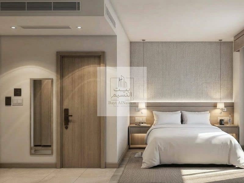 2 Deluxe-King-Bedroom. jpg